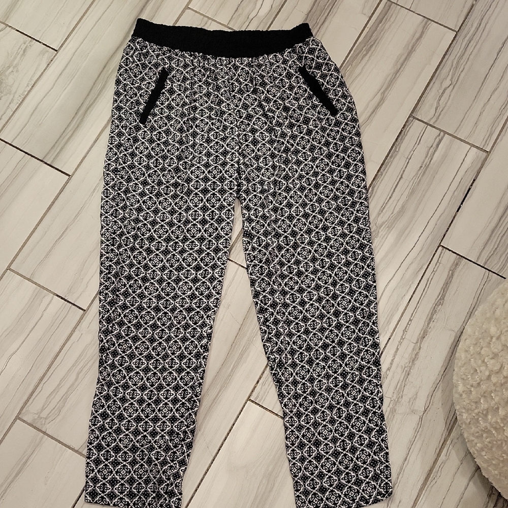 BeBop Black and White Geometric Joggers